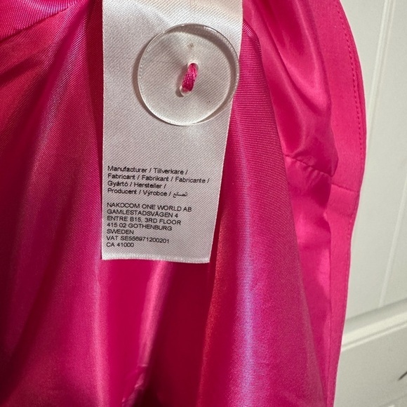NA-KD PINK STATEMENT LONG BLAZER CRYSTAL DETAILS - Picture 14 of 16